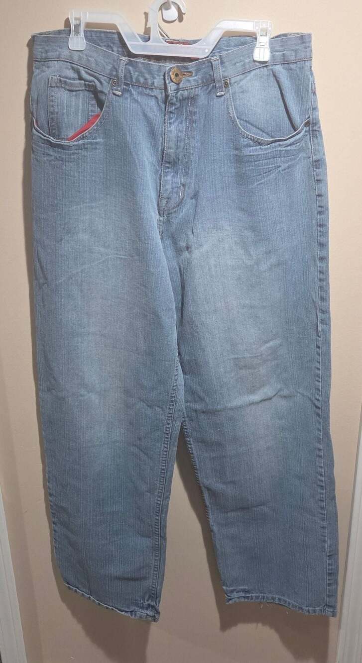 Brooklyn Xpress Vintage Y2K Baggy Jeans with Embroidered Back Pockets 36x34